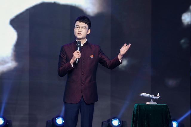 韩琦简介，韩琦是哪里人（，“95后”景区讲解员韩琦背下十万字讲解词，做红色守望者）