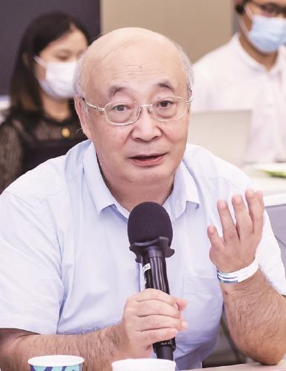 中国人民大学社会与人口学院，中国人民大学人口与社会学院（专家建言中老年人用好互联网——短视频丰富中老年人生活）