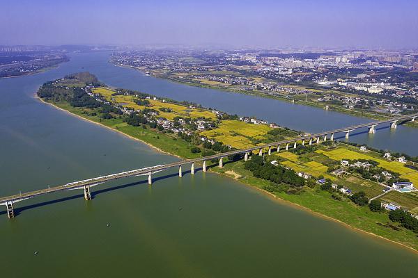 长沙旅游攻略景点必去，长沙旅游景点最全攻略（假期去城市的边缘“撒野”）