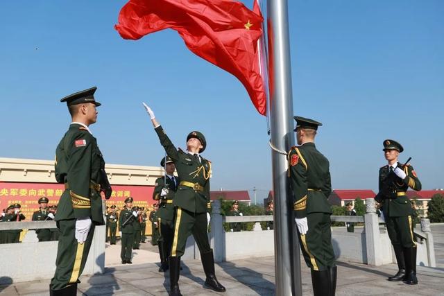 零基础人体旗帜训练方法讲解，人形旗帜怎么锻炼（国旗护卫队队员如何炼成）