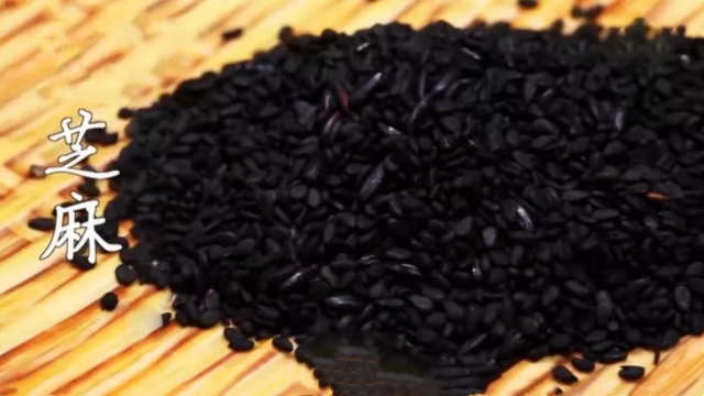 吃芝麻的好处和坏处，盘点经常吃芝麻的好处和坏处（可惜很多人都没吃对）