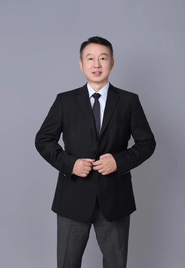 transformation的解释及transformation的例句，trans formation（<客户价值创造+商业模式创新+公司战略调整>）