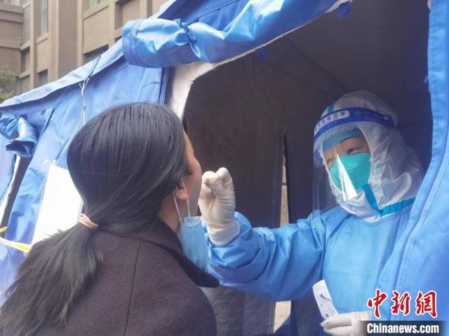 小团体是什么意思，什么叫小团体（记呼和浩特基层抗疫小团队的一天）