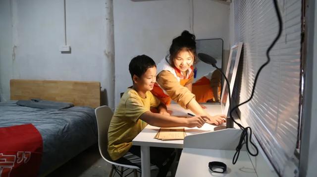 爱心行动的事情有哪些，爱心行动的事情有哪些呢（喜迎二十大·福鹅爱在行动）