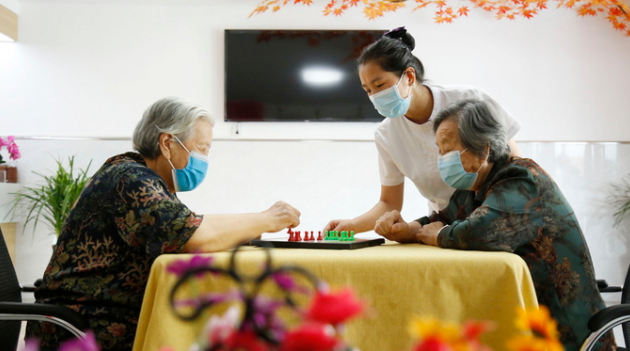 老有所养完整八个字的句子，赞美老年人积极向上快乐生活的句子（古都新传第七回）