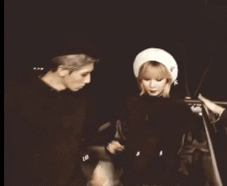 尼坤的组合成员资料，be天花板终成回忆