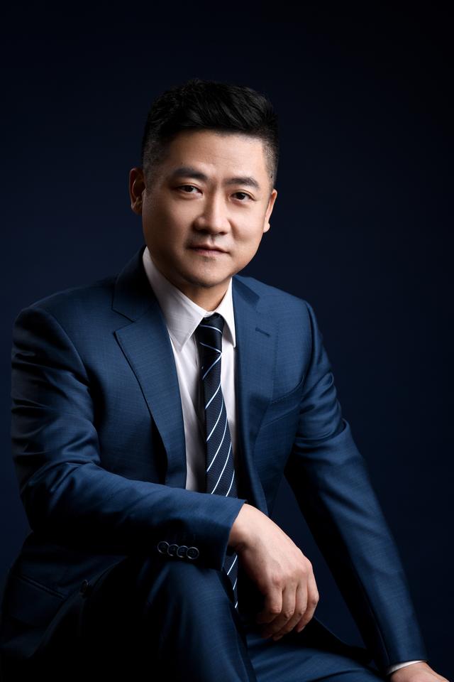 汽车之家公司总裁，二十大时光·聆听报告丨汽车之家党委书记、董事长兼CEO龙泉