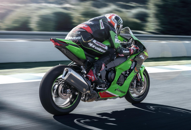 川崎zx-10r，新款川崎zx-10r跑山测评（川崎2023款Ninja）