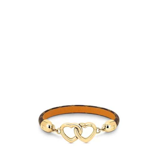 周年情侣礼物一对，情侣一周年送什么有纪念意义（纪念日送女朋友什么礼物——LV配饰篇）