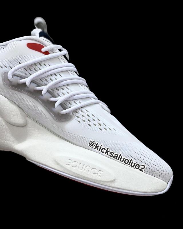 adidas 新旗舰跑鞋，最新跑鞋首次曝光