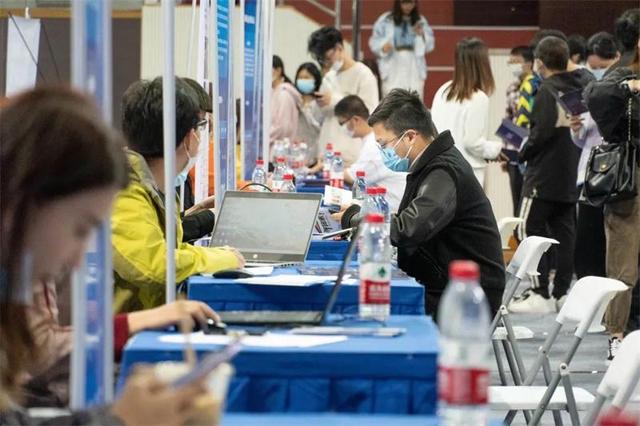 求职材料包括哪些材料，求职需要准备哪些材料（“准毕业生”如何早日收获意向工作）