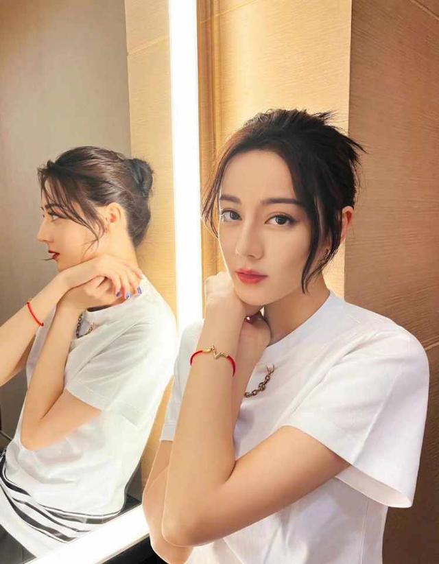 周年情侣礼物一对，情侣一周年送什么有纪念意义（纪念日送女朋友什么礼物——LV配饰篇）