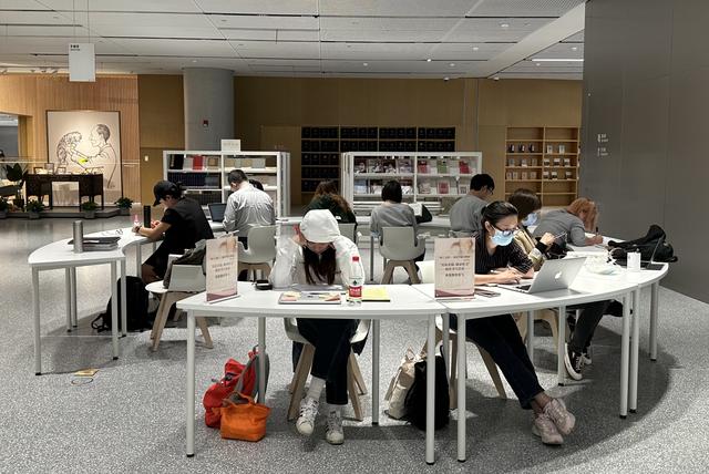 夏衍改编剧本的是哪一部作品，夏衍改编的剧本有哪些（夏衍诞辰122周年）