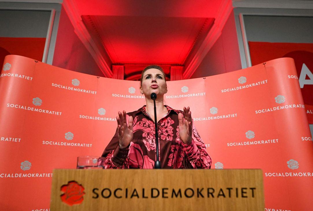 丹麦首相向女王提交辞呈 解散政府，并不意味不会再次成为首相