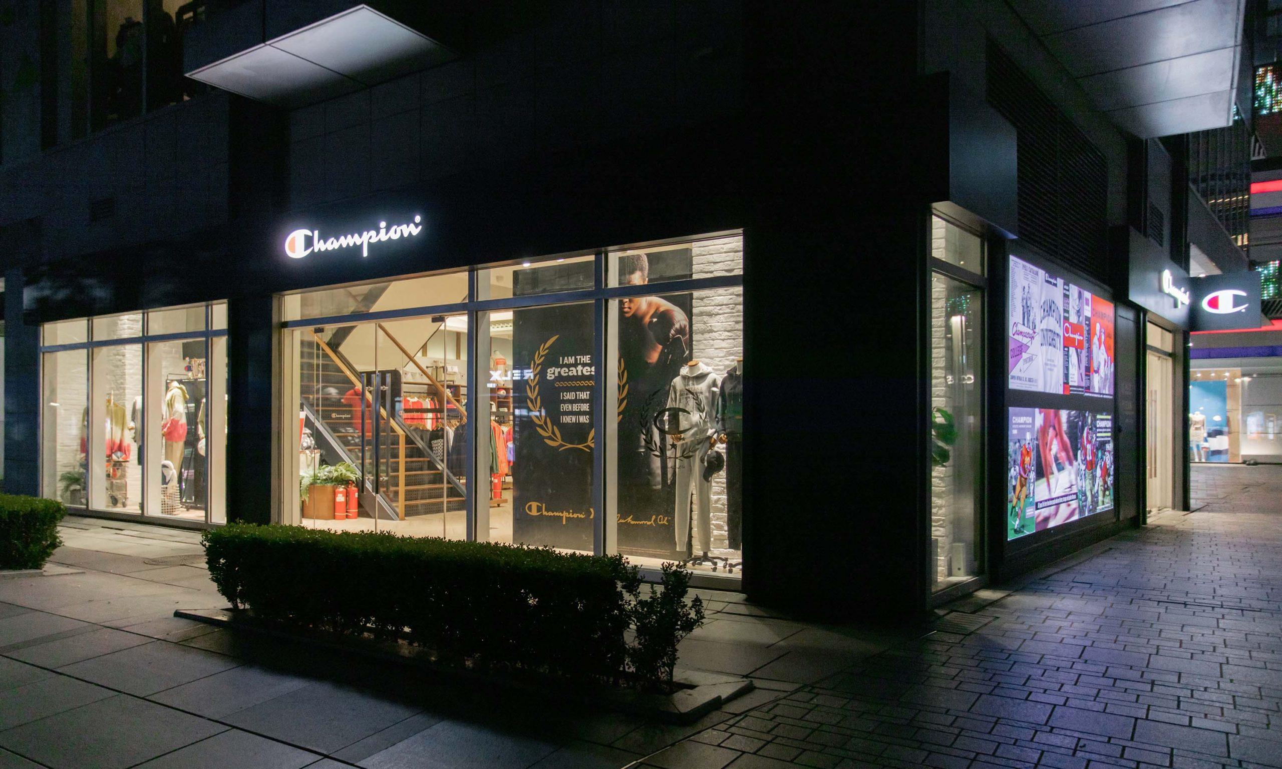 Champion关闭中国首家旗舰店，Champion在三里屯正式停止营业