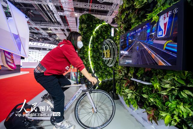 第五届进口博览会，第五届进口博览会双语（第五届中国国际进口博览会开幕）