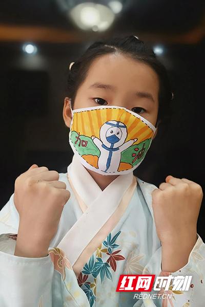 口罩怎么画简单又漂亮图片，素描口罩怎么画（天元区白鹤小学学子手绘口罩画下希望）