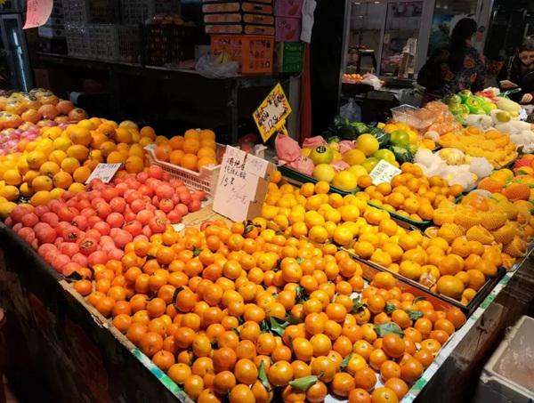 水果类大全名称，水果类大全名称图片（奶油柿、葡萄柚、果冻橙、沙糖桔……深秋时节的这些水果有多甜）