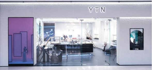 blue nile钻戒门店，Nile退出中国；邮局咖啡首家日咖夜酒店落地