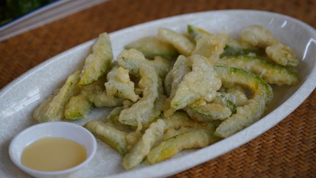 鳄梨是牛油果吗，美洲鳄梨是牛油果吗（牛油果还有这些吃法）