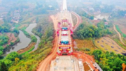 宜宾到重庆高铁，渝昆高铁宜宾站走哪些地方过（重庆至宜宾段四川境内重点工程施工量已完成70%）