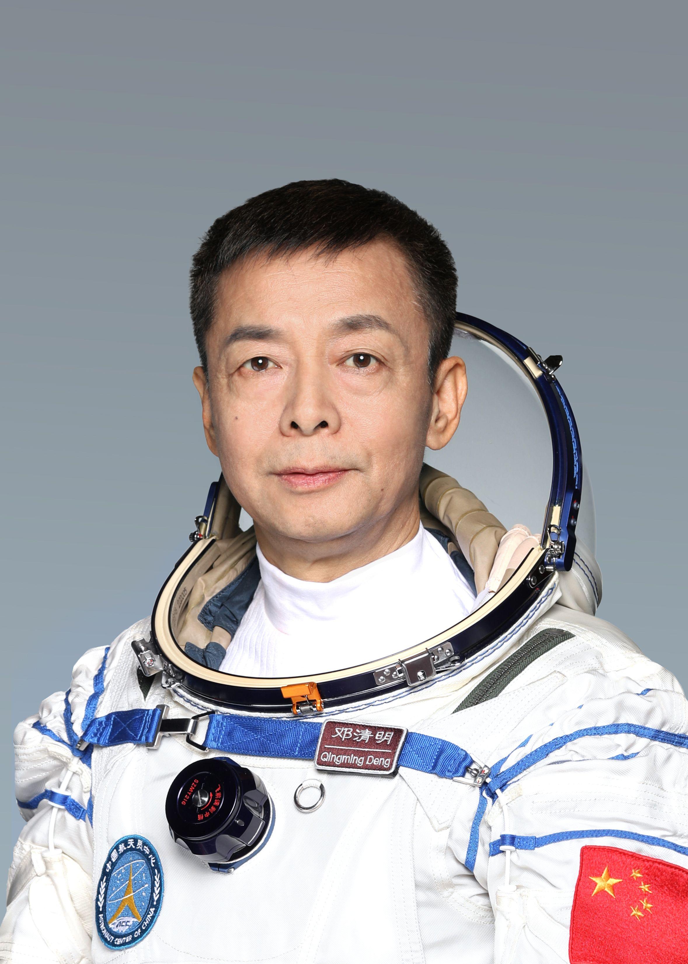 神十五航天员:费俊龙再任指令长,邓清明备战近25年终圆飞天梦