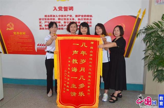 教师精准扶贫故事，教书育人不忘初心