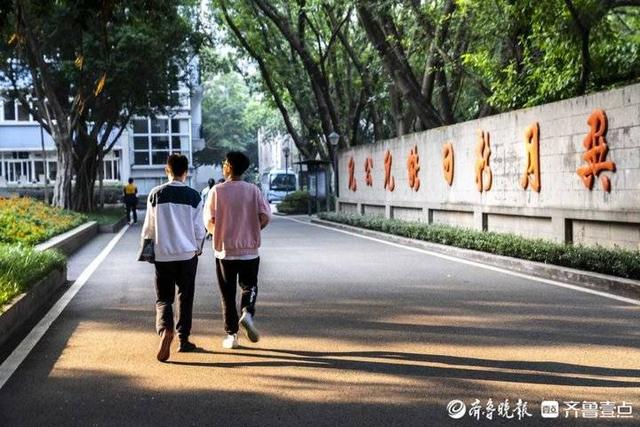 傅雷家书主要讲的是什么内容，傅雷家书主要内容是什么（随笔，细读《傅雷家书》）