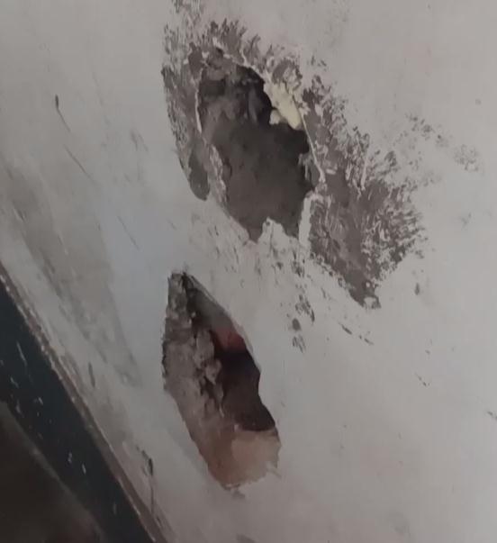 黑洞有人进去过吗，黑洞有人进去过吗（哈尔滨一公共楼道内惊险两个“黑洞”）