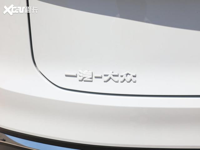 大众售后客服电话24小时，上汽大众厂家投诉电话是24小时的吗（大众汽车回应“车机大面积黑屏”）