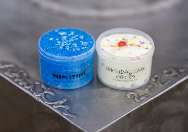 如何制作史莱姆，怎么做史莱姆不用硼砂（美国17岁男孩自制和售卖“史莱姆”水晶泥网红玩具）