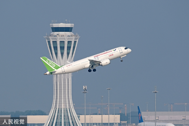 国产大飞机c919将交付，全球首架C919正式交付东航