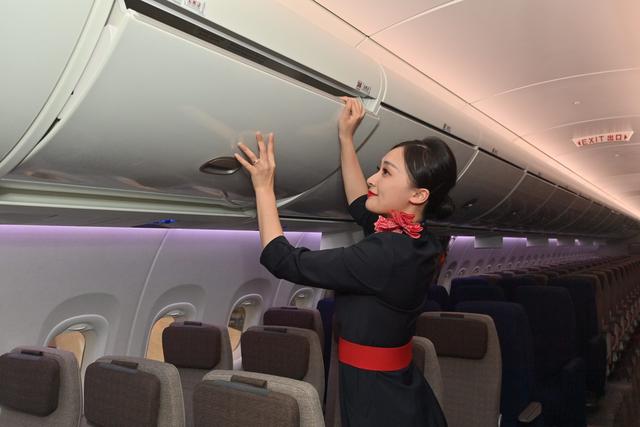 国产大飞机c919将交付，全球首架C919正式交付东航