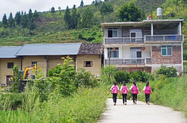 梦见晒稻谷有什么预兆，梦见晒稻谷什么意思（我在现场·我们都是追梦人丨十年“圆梦”）