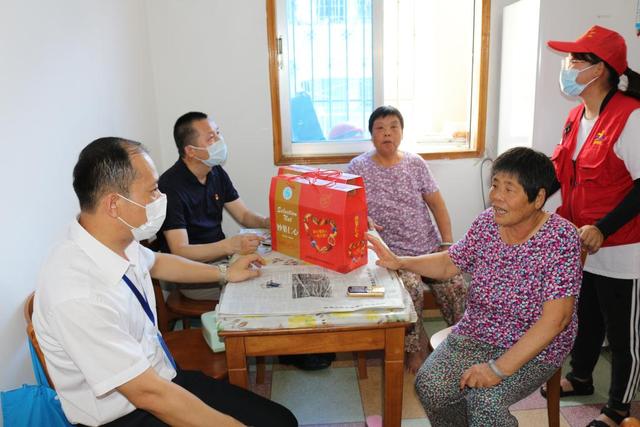 吧主申请感言怎么写，贴吧吧主申请感言怎么写（为何有事就给“殿小二”打电话）