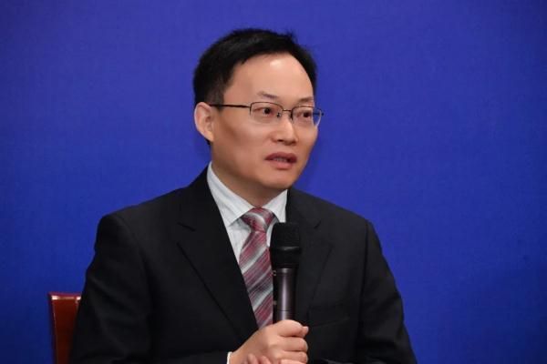 无意间发现儿子看小黄片怎么办，感染新冠后如何选药