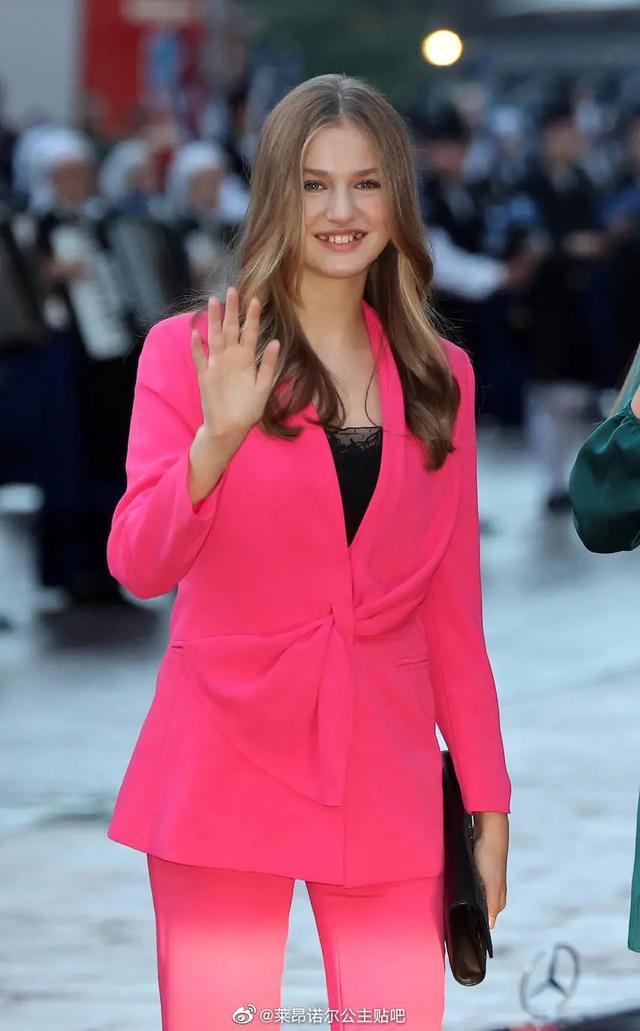 微博名字大全女生，好听的微博名字大全女生（她们现在是公主，以后是女王）