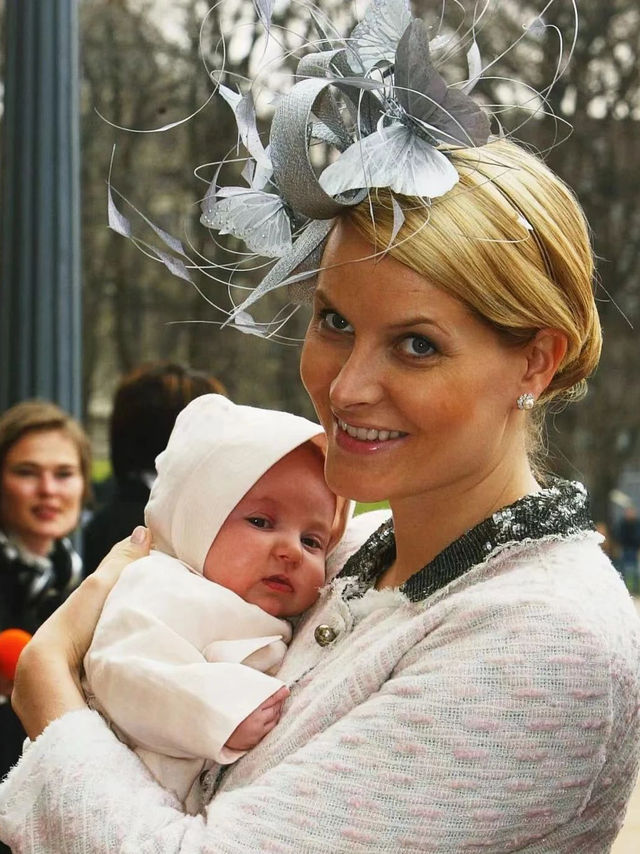 微博名字大全女生，好听的微博名字大全女生（她们现在是公主，以后是女王）