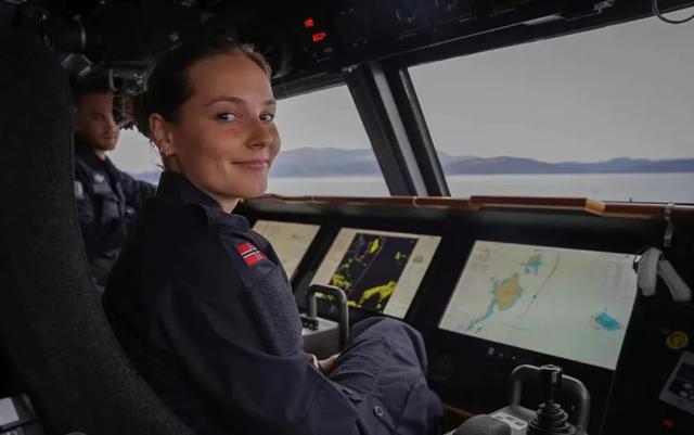 微博名字大全女生，好听的微博名字大全女生（她们现在是公主，以后是女王）