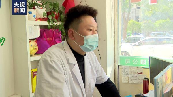 别人点赞怎么回复感谢，别人朋友圈点赞怎么回复（药店老板：“布洛芬不卖）