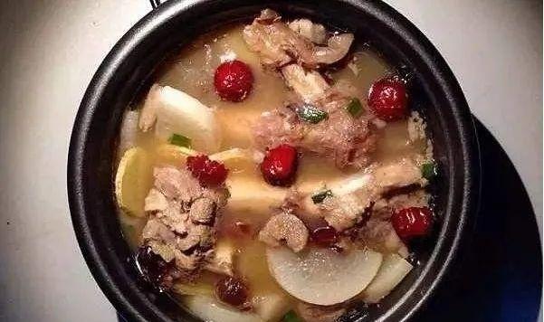 冬天喝什么汤好，冬季煲什么汤好（冬天多喝这三道汤）