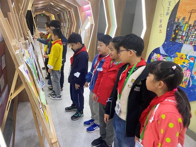 二年级数学简短小故事，二年级数学小故事简短（上海师范大学附属杨浦滨江实验小学举办数学周活动）