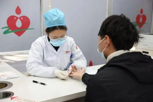 “分析分开”打一成语，“分析分开”（杭州供血怎么保）