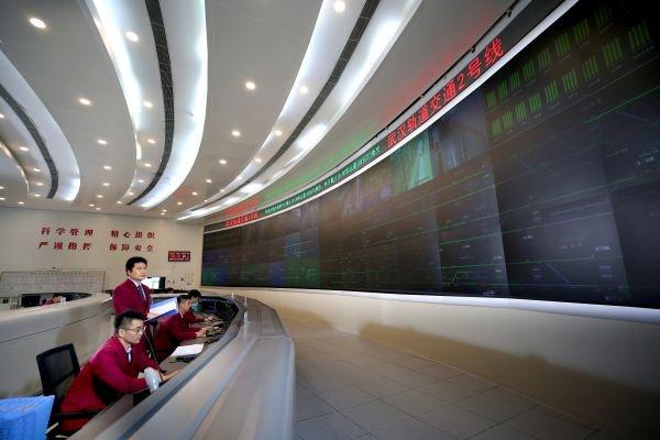 武汉地铁2号线运营时间，武汉地铁2号线运营时间表2022春节（已成为全国最繁忙的穿江地铁线）