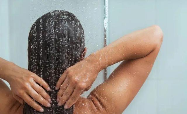 冬天洗澡水温度一般多少度，这些“危险”随时可能发生……