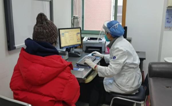 怎么才能约上附近的人，微信附近的人怎么约100%成功（“阳康”们有必要拍CT吗）