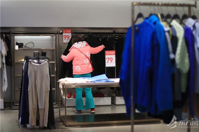 sale是什么牌子，sales是什么牌子（南京西路上ZARA内地首家门店明起闭店）