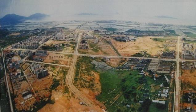 深圳市中心是哪个区，深圳市中心在哪里（这里是宝安中心区！）