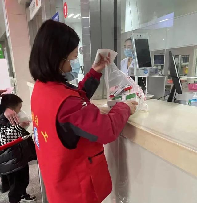 母单是什么意思，子母单号是啥意思（群众身边的点点星光）