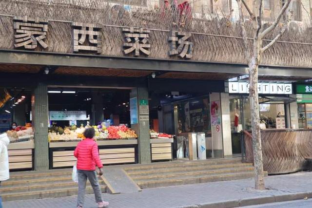 上海最受欢迎的美食，酒酿糟鸡、羌饼、爆鱼……吃着吃着爷叔“金句”频出